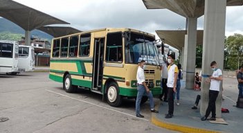 Devaluación del bolívar golpea el bolsillo de los transportadores tachirenses. Fotos Anggy Polanco 