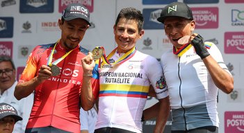 Esteban Chaves, campeón Nacional de Colombia. 