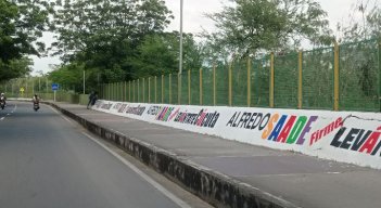 Estos murales alusivos a la campaña de Alfredo Saade fueron pintados en El Malecón./Foto Juan Pablo Cohen-La Opinión