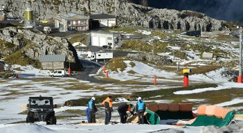 Sin manto de nieve, las estaciones alpinas viven en la tristeza./Foto: AFP