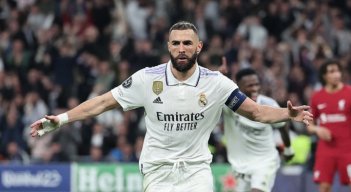 Karim Benzema sentenció la llave de octavos de final para despachar al Liverpool.