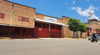 Las personas utilizan los municipios para el tránsito, pero prefieren consumir en Cúcuta, asegura el exalcalde William Gómez./ Fotos: Anggy Polanco