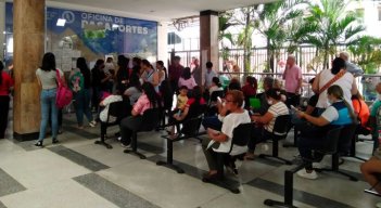 Denuncian estafa en trámites de pasaporte.
