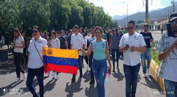 Exigen buenos servicios a precios justos.