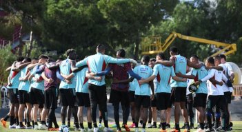 La selección Colombia de mayores espera mantener el invicto en su gira por Europa.