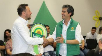 Jhon Eddison Ortega recibió el ‘sello verde’ que lo acredita como el candidato oficial del partido Alianza Verde a la Gobernación ./ Foto: cortesía 