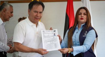William Villamizar se inscribió como candidato a la Gobernación de Norte de Santander./Foto cortesía