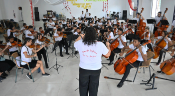 Niños y jóvenes de la ‘Orquesta Sinfónica Binacional Más Arte-Más Vida’ llenan de alegría a Cúcuta. (Foto: Jorge Gutiérrez /La Opinión)