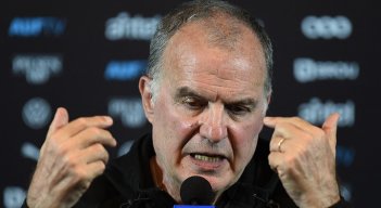 El técnico Marcelo Bielsa, habló de los juegos contra Colombia y Brasil.