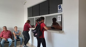  Más de 1500 personas ha logrado atender el Consulado de Colombia en San Cristóbal en tres semanas. Fotos Anggy Polanco / La Opinión 