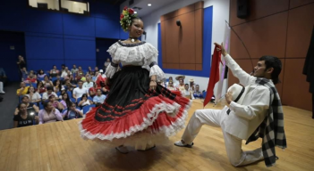 Más de 10 agrupaciones hacen parte del festival de danza