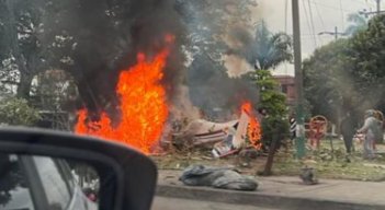 Aeronave de la Fuerza Aérea se estrelló en el centro de Cali