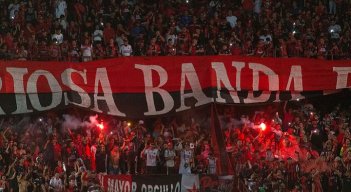 La Gloriosa Banda Rojinegra Zona Norte sentó su voz de protesta.