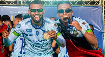 Antony Velasco y Julián Rojas. 