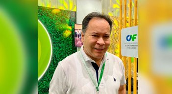 William Villamizar presenta propuestas a director del CAF