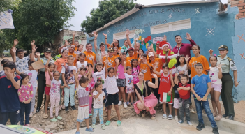 Niños, niñas y jóvenes del barrio Llanitos participaron en el programa 'Abre tus ojos'