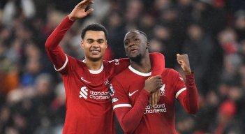 El Liverpool gana 4-2 al Newcastle y refuerza su liderato