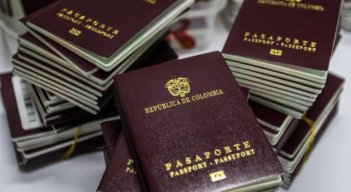 Pasaportes-Tomas Greg-licitación
