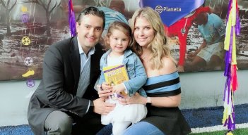 Fruto del matrimonio entre la presentadora y Alejandro Falla, tuvieron una hija, Luna. Nacida el 24 de enero del 2015./ Foto: Instagram