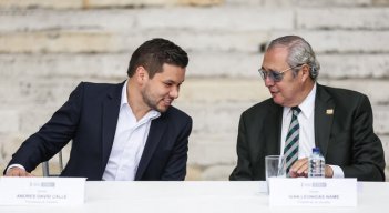El presidente de Senado, Iván Name, junto al presidente de la Cámara de Representantes, Andres David Calle