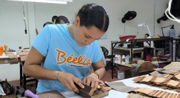 La meta de Marly es crear su propio emprendimiento y diseñar piezas únicas que representen a Norte de Santander./ Fotos: Cortesía / La Opinión
