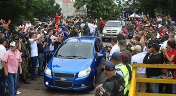 Gobernadores de Norte de Santander y Táchira dan reapertura Puente Unión