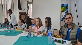 Se busca trabajar conjuntamente con las comunidades y las autoridades locales para priorizar las iniciativas planteadas en las negociaciones./ Foto Javier Sarabia/La Opinión