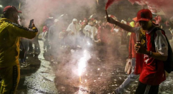 Así era el ambiente a las afueras del Campín durante la final del fútbol colombiano.