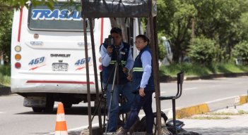 Desde septiembre del 2002, es viable que las autoridades de tránsito utilicen ayudas tecnológicas de detección de presuntas infracciones de tránsito, directamente o a través de terceros que designen para tal fin. / Fotos: Juan Pablo Cohen / La Opinión 