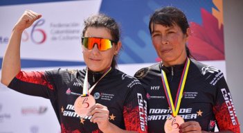 Deysy Estefany Pérez y su guía María Sagrario se lucen en el Interligas.