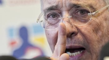 El expresidente Álvaro Uribe es investigado por el delito de soborno de testigos. / Foto Colprensa