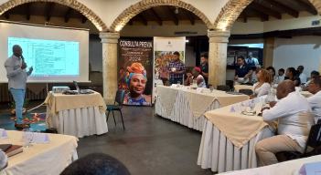 Martín Carabalí, presidente de la Comisión  Sexta del Espacio Nacional de Consulta Previa, instaló la sesión sobre consulta previa de la Ley 4635 en Cúcuta. 