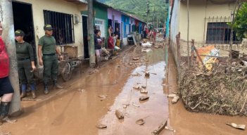 Las inundaciones en zonas cercanas a los ríos han sido una constante/Foto Colprensa