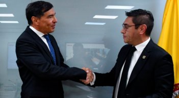Álvaro Hernán nuevo presidente del CNE