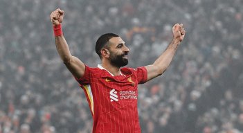 De la mano del egipcio Mohamed Salah, el Liverpool venció al Fulham.