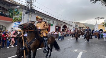 El Desfile de los Genitores es un compendio histórico para mantener vivas las tradiciones en la Hidalga Villa de Caro. /Foto cortesía:La Opinión