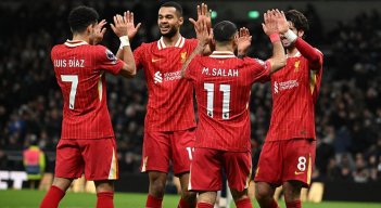 Liverpool, Premier League. 