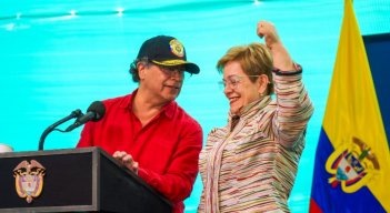 El presidente Gustavo Petro junto al ministra de Trabajo, Gloria Ramírez. / Foto Presidencia