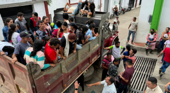Las personas huyen cómo pueden de los diferentes territorios del  Catatumbo.