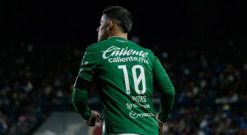 James Rodríguez, jugador del León. 