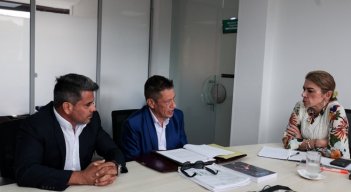 El entrenador de la selección Colombia de gimnasia se reunió con la ministra Patricia Duque.