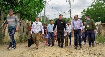 Visita de Ministro de las Tics