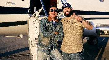 El colombiano y el sonorense lanzan su primera colaboración, nacida de una parranda en Valledupar.