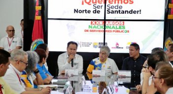 El gobernador, William Villamizar, y el alcalde de Cúcuta, Jorge Acevedo, presentando la postulación de Norte para la sede de los Juegos/Foto cortesía