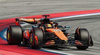 Los McLaren de nuevo impusieron su ritmo en la clasificación.