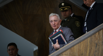 Ex presidente Alvaro Uribe asiste a juicio en los juzgados de paloquemao