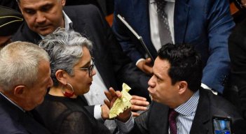Acalorada votación de la Consulta Popular en el Senado./Foto Colprensa