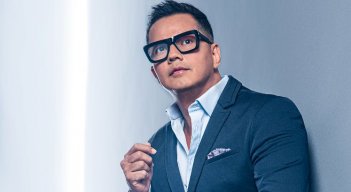 Charlie Zaa renace con 'La Historia Continúa': un puente sonoro entre generaciones.