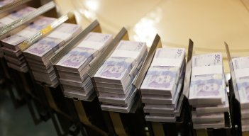 Dinero en efectivo. / Foto Archivo