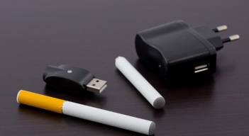 Cigarrillos electrónicos y dispositivos de calentamiento de tabaco